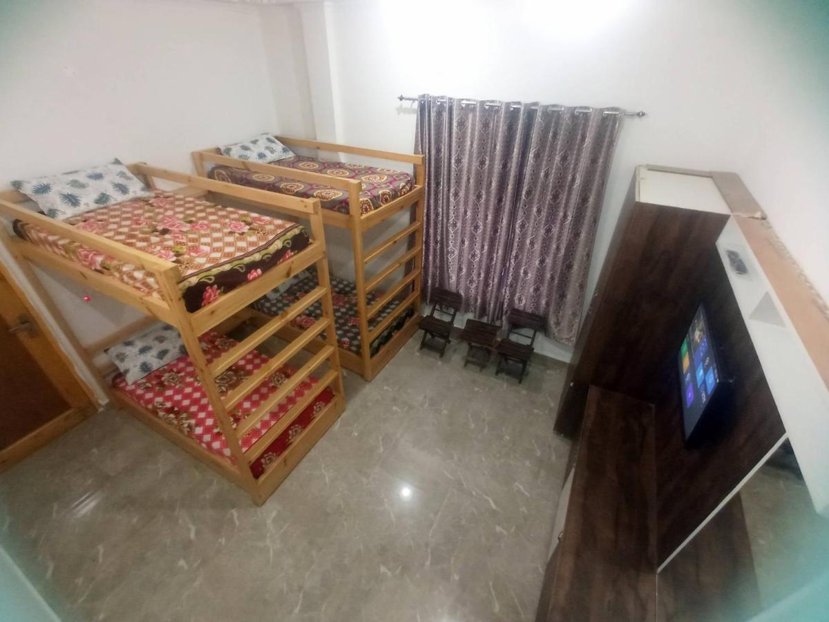 Travelodge Homestay Бір Екстер'єр фото