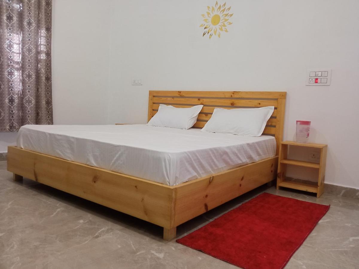 Travelodge Homestay Бір Екстер'єр фото