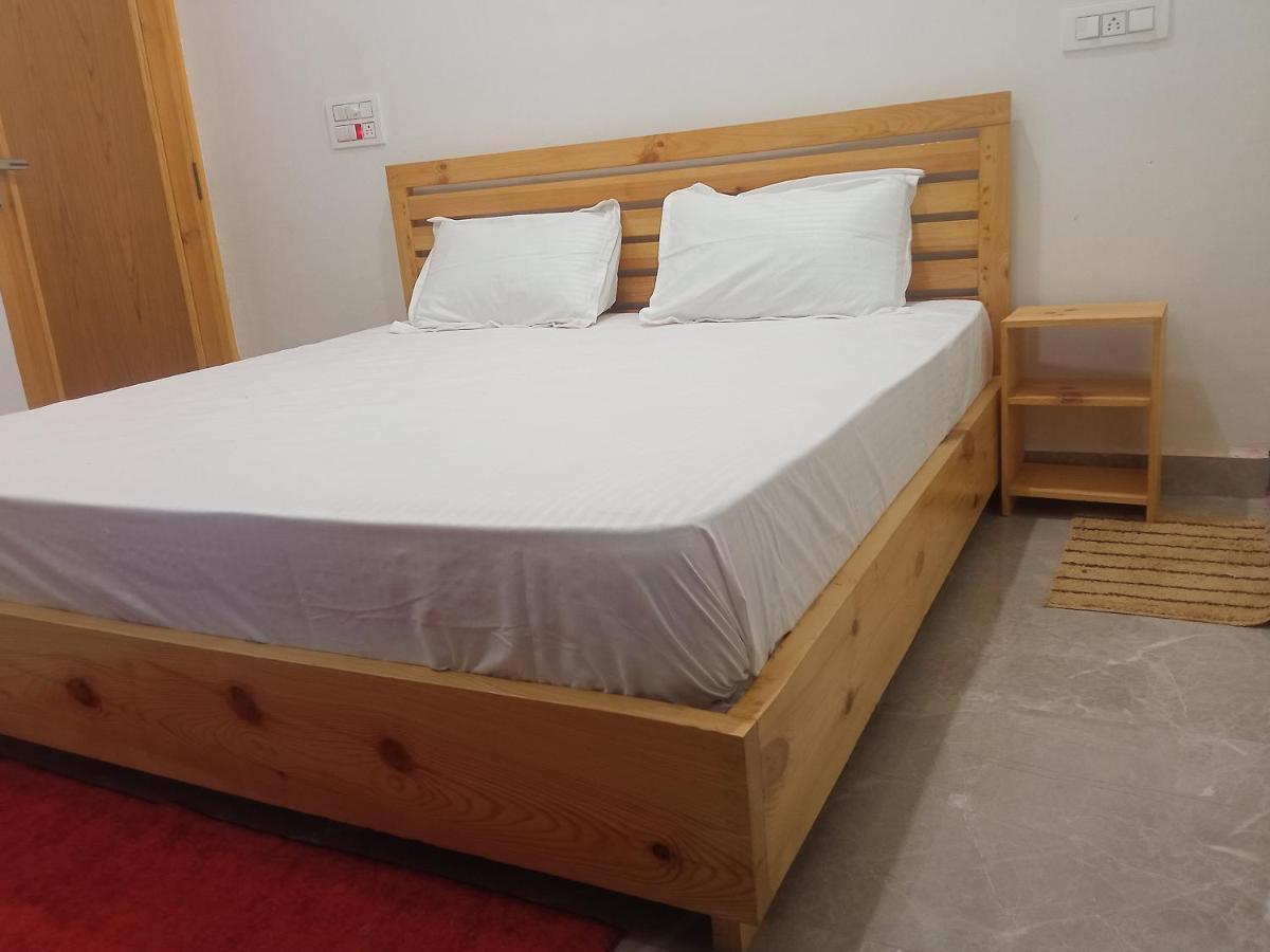 Travelodge Homestay Бір Екстер'єр фото