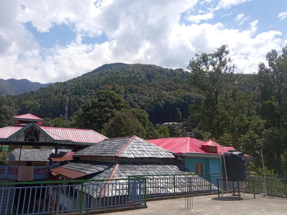 Travelodge Homestay Бір Екстер'єр фото