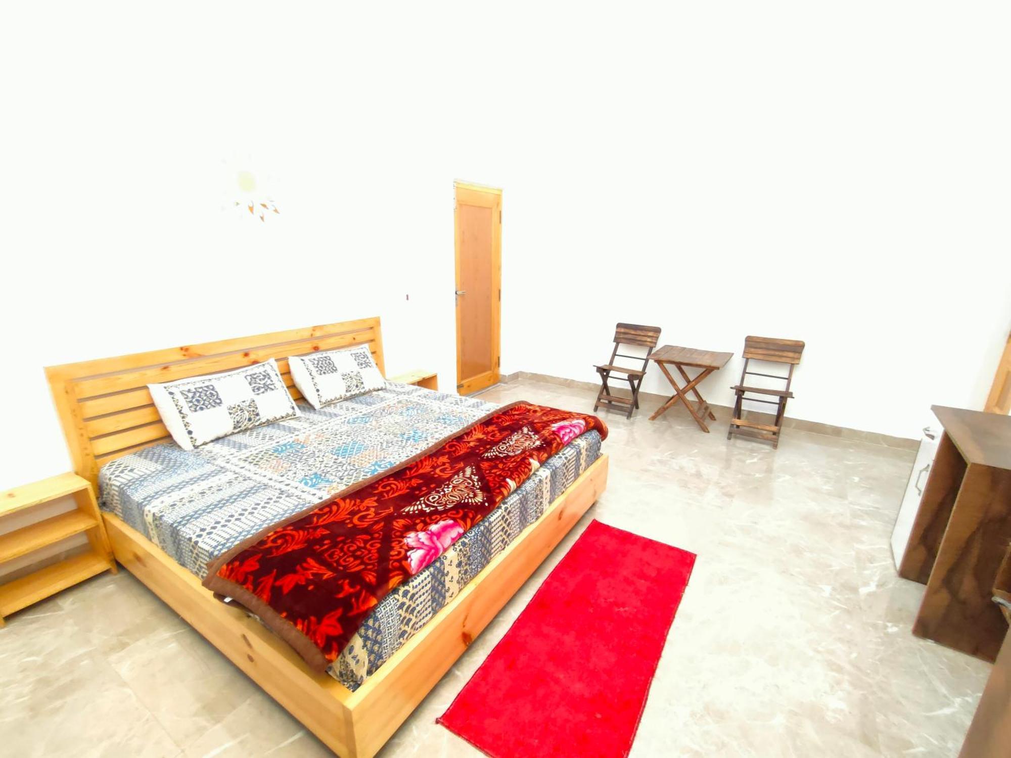 Travelodge Homestay Бір Екстер'єр фото