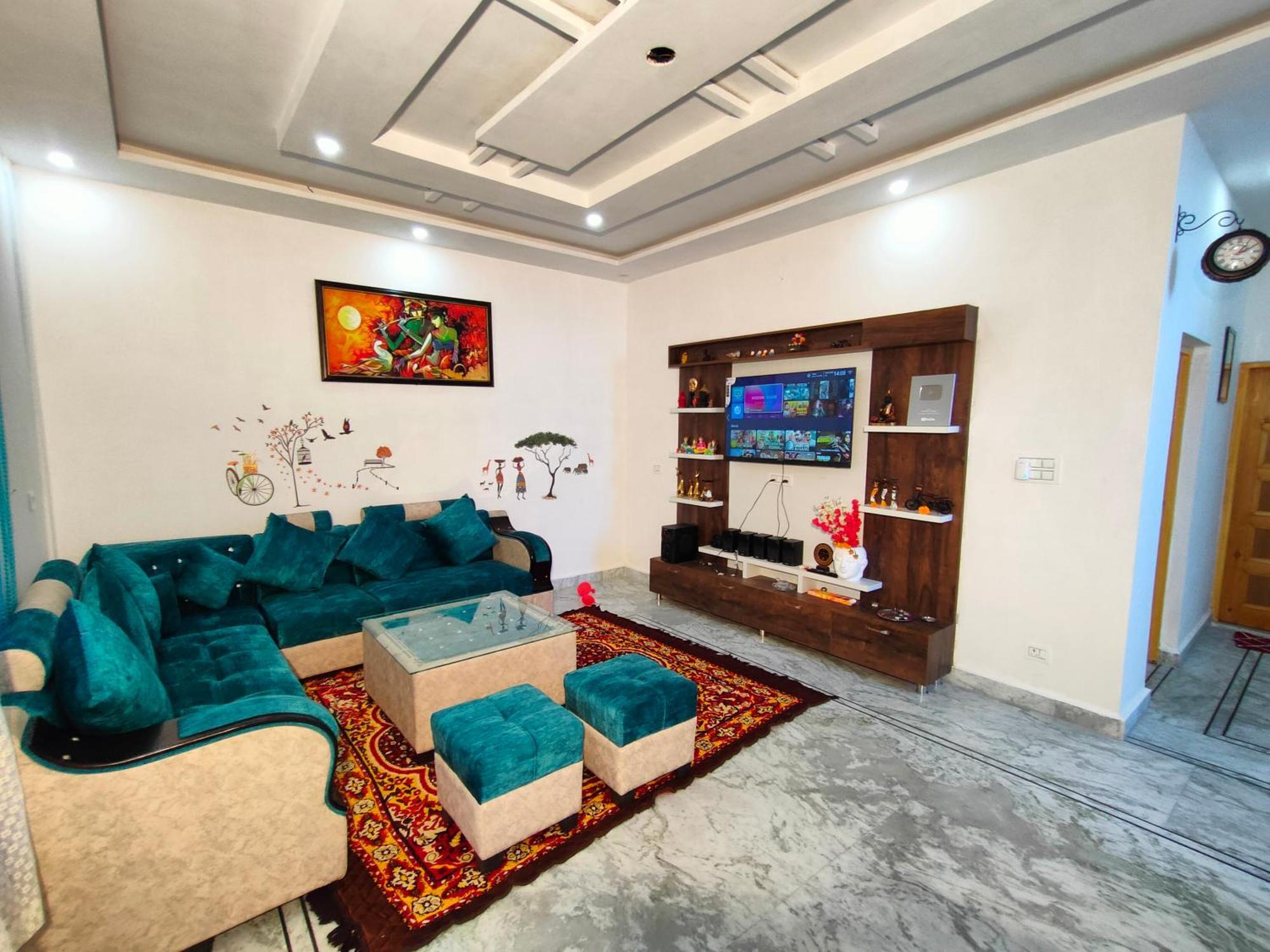 Travelodge Homestay Бір Екстер'єр фото