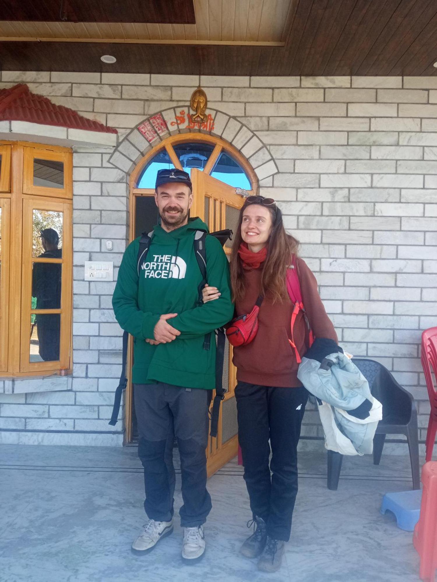 Travelodge Homestay Бір Екстер'єр фото